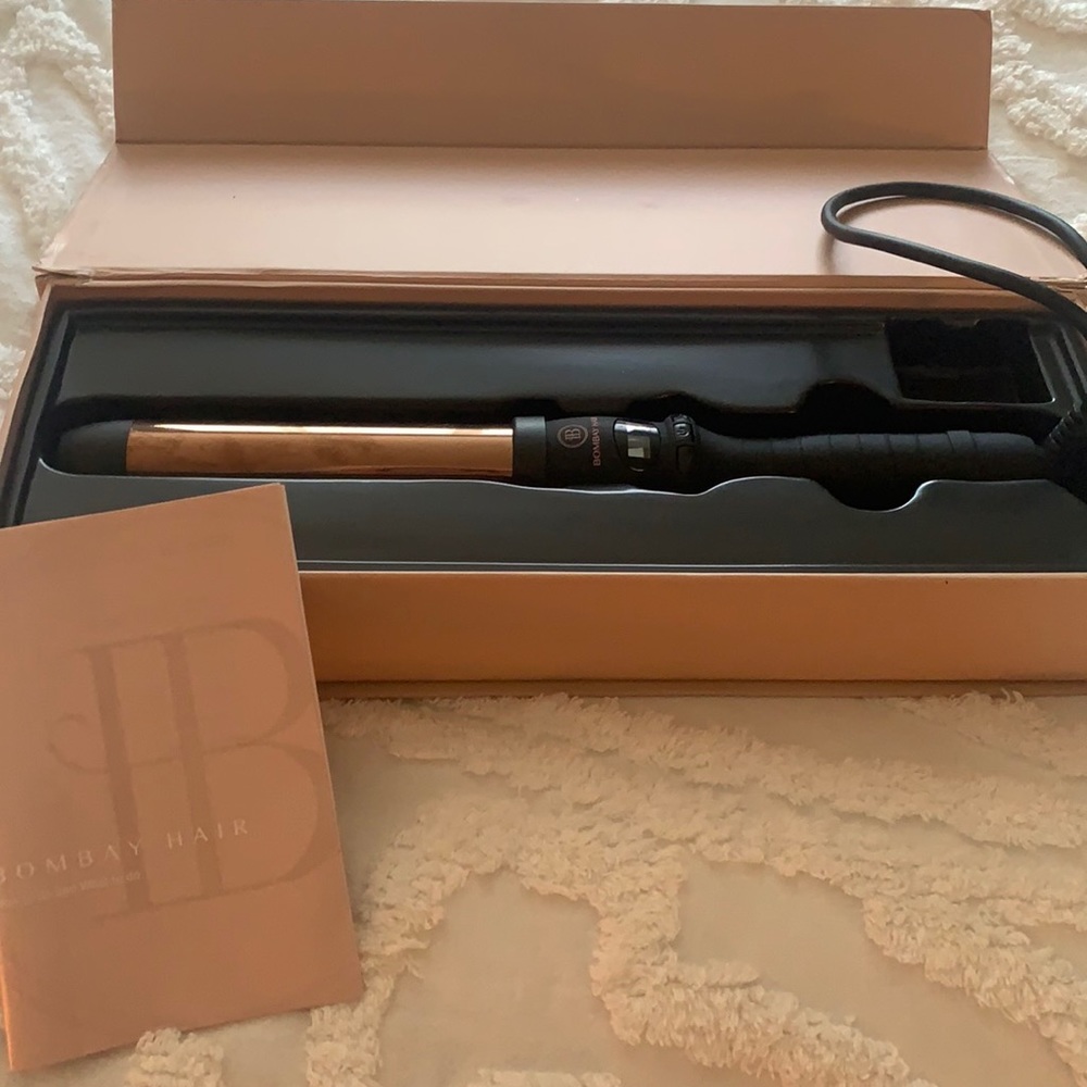 Bombay hair curler 32mm. Barely used.